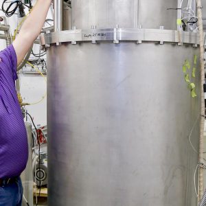 Robert Duckworth oversaw the testing of the 9-foot tall ITER cryoviscous compress pump prototype at the Spallation Neutron Source cryogenic test facility.