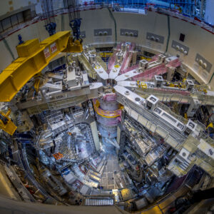 Aerial view of the ITER tokamak pit with sixth vacuum vessel in position.